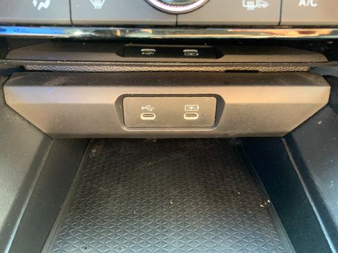 Used 2023 Honda Accord EX-L image 17