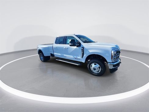 New 2026 Ford F350 XLT w/ XLT Premium Package image 2