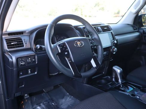Used 2020 Toyota 4Runner TRD Off-Road AWD/4WD image 15