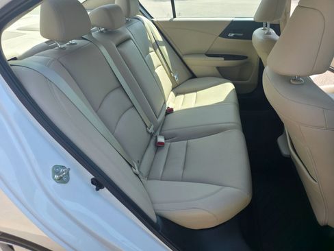 Used 2015 Honda Accord Touring image 26