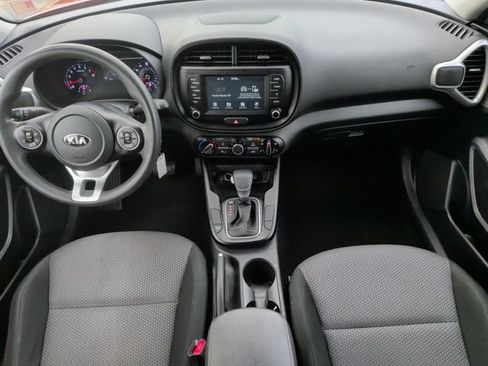 Used 2021 Kia Soul LX FWD image 30