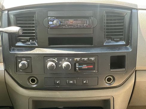 Used 2006 Dodge Ram 2500 Truck Laramie image 6