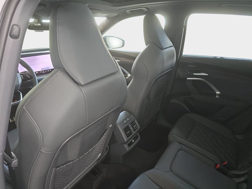 New 2026 Audi SQ5 Premium Plus AWD/4WD image 8