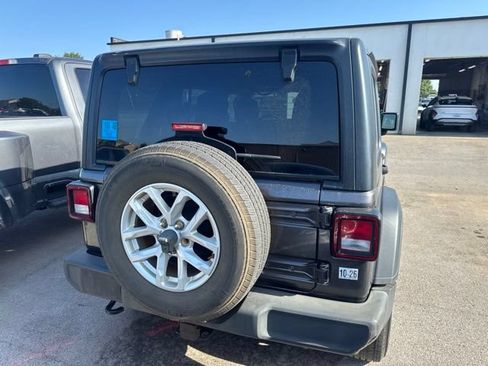 Used 2023 Jeep Wrangler Unlimited Sport AWD/4WD image 5