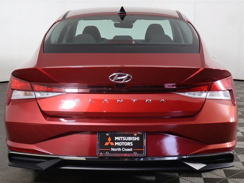 Used 2023 Hyundai Elantra SEL w/ Convenience Package FWD image 13