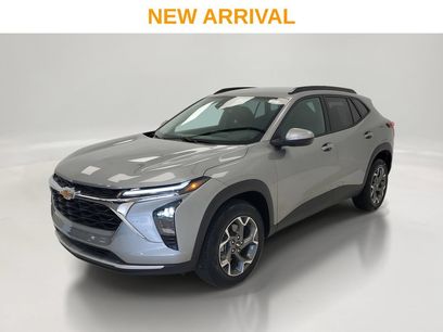 Used 2025 Chevrolet Trax LT w/ LT Convenience Package