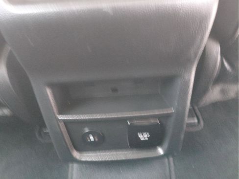 Used 2024 Ford Edge Titanium image 16