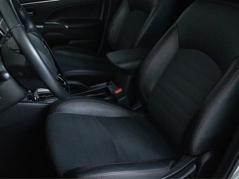 Used 2024 Mitsubishi Outlander Sport SE AWD/4WD image 12