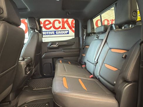 Used 2024 GMC Sierra 1500 AT4 w/ Technology Package image 22
