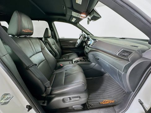 Used 2023 Honda Passport TrailSport image 31