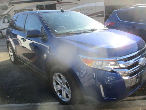 Used 2013 Ford Edge SEL FWD image 3