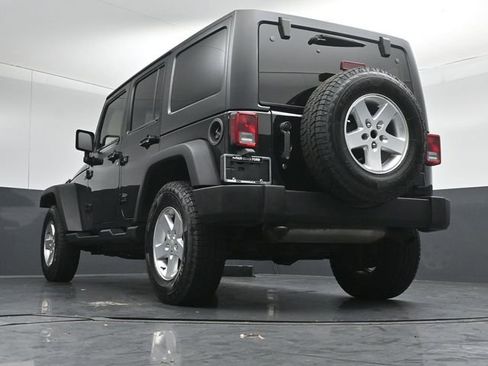 Used 2015 Jeep Wrangler Unlimited Sport w/ Quick Order Package 24S AWD/4WD image 39