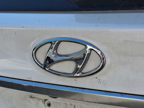 Used 2020 Hyundai Santa Fe SEL w/ Cargo Package AWD/4WD image 4