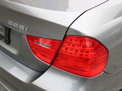 Used 2011 BMW 328i xDrive Sedan w/ Premium Pkg image 22