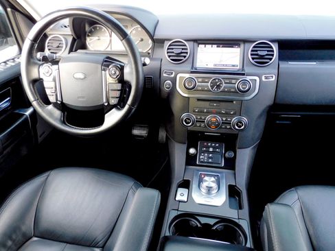 Used 2016 Land Rover LR4 HSE LUX image 10