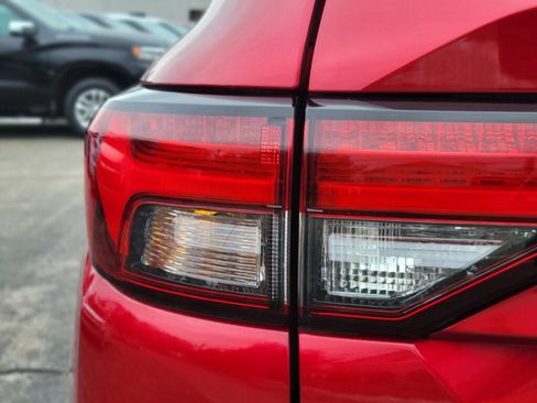 Used 2023 Mitsubishi Outlander SE image 9