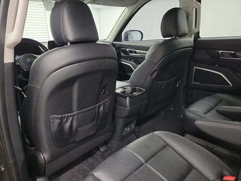 Used 2021 Kia Telluride EX w/ EX Premium Package FWD image 13