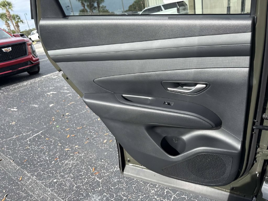 Used 2025 Hyundai Tucson SEL FWD image 13