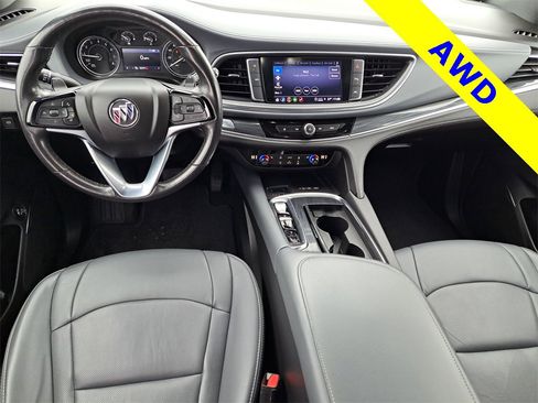 Used 2023 Buick Enclave Essence image 22