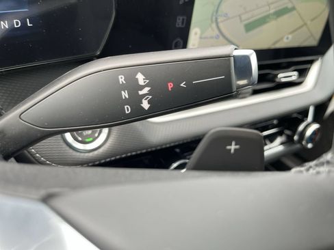 New 2026 Chevrolet Equinox LT w/ Safety and Technology Package FWD image 19