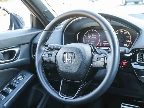 Used 2025 Honda Civic Sport image 16
