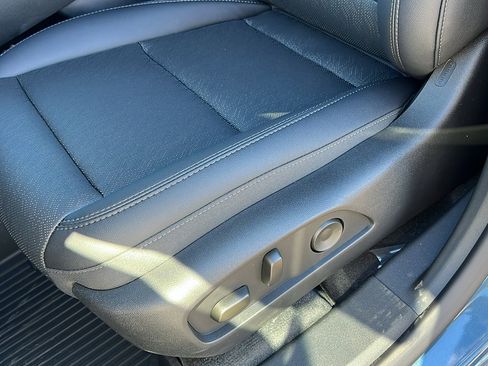 New 2026 Chevrolet Equinox LT w/ Convenience Package II image 17