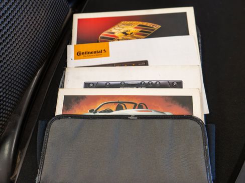 Used 1998 Porsche Boxster RWD image 37