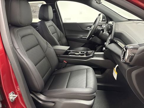 New 2026 Chevrolet Equinox LT w/ Convenience Package II AWD/4WD image 18