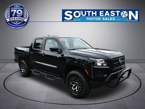 Used 2022 Nissan Frontier S w/ Technology Package AWD/4WD image 2