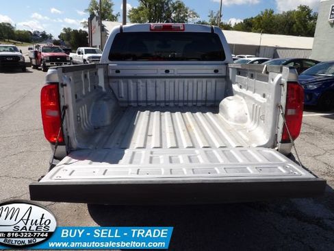 Used 2018 Chevrolet Colorado LT AWD/4WD image 5