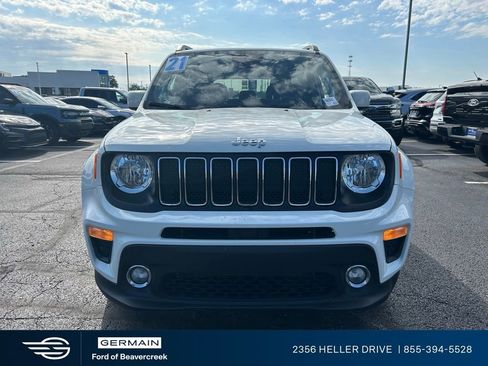 Used 2021 Jeep Renegade Latitude FWD image 3