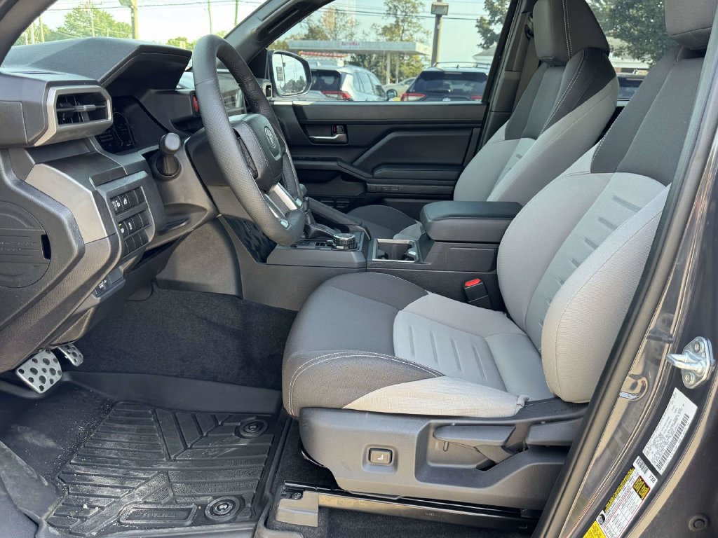 Certified 2025 Toyota Tacoma TRD Sport AWD/4WD image 20