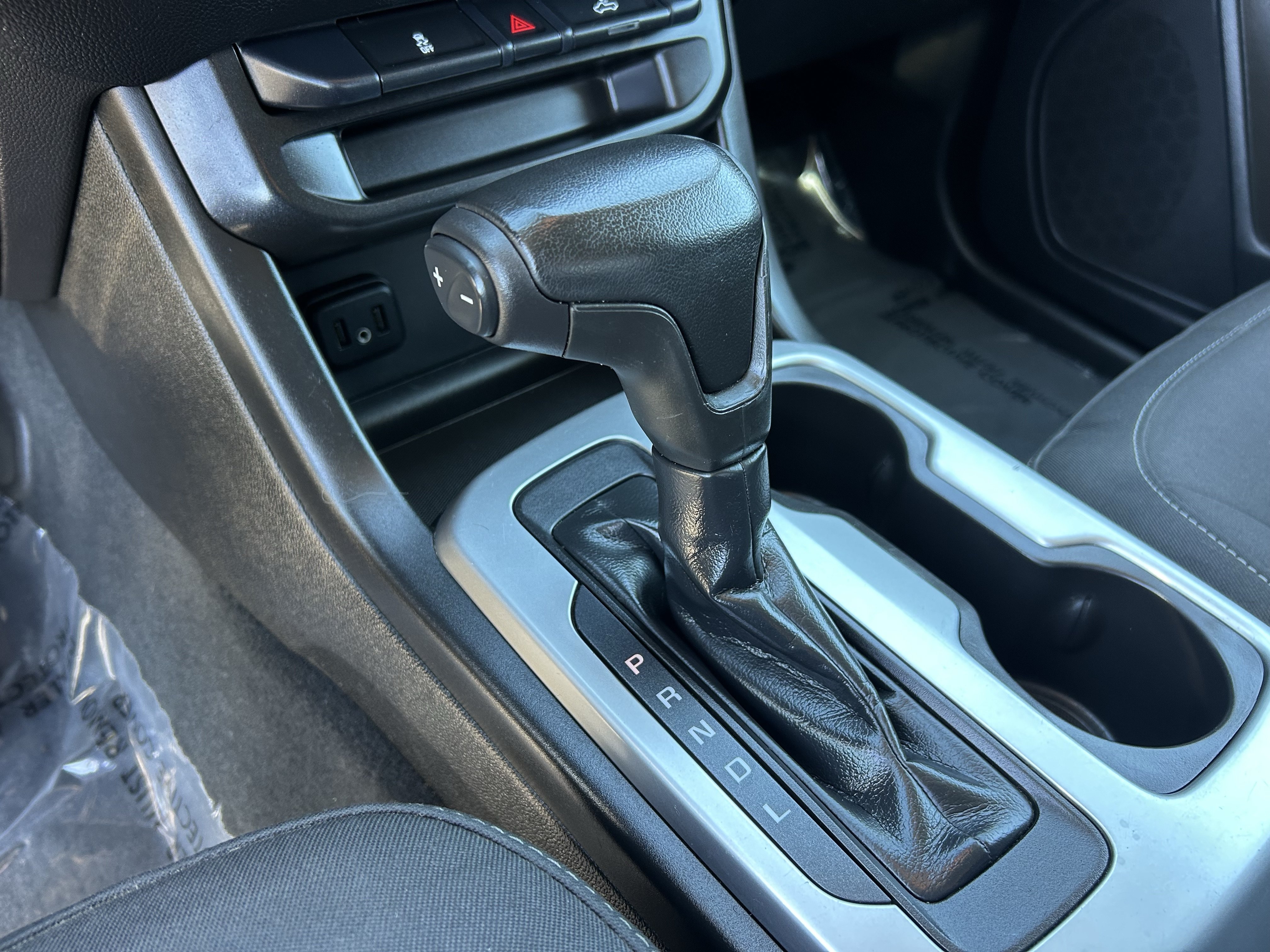 Used 2021 Chevrolet Colorado LT RWD image 25