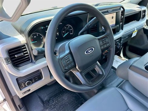 New 2025 Ford F550 4x4 Crew Cab image 6