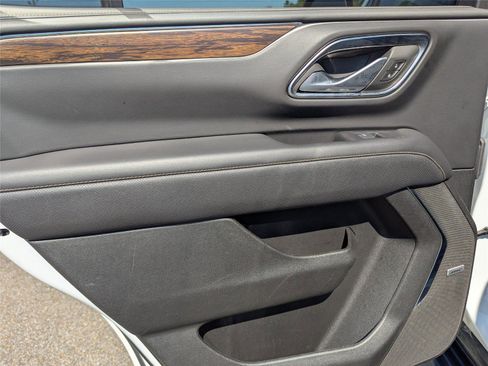 Used 2024 Chevrolet Tahoe Premier image 12