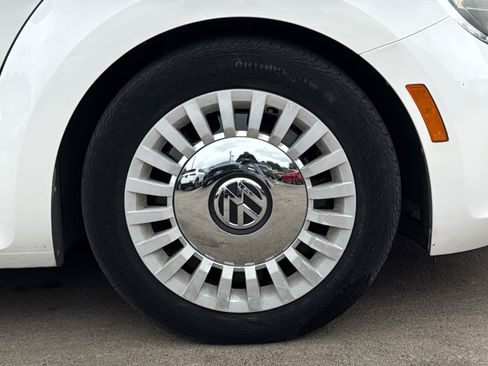 Used 2014 Volkswagen Beetle 2.5 image 25