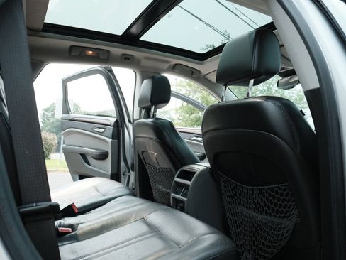 Used 2011 Cadillac SRX Luxury FWD image 14