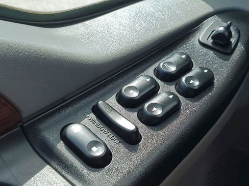 Used 2005 Ford F350 XLT AWD/4WD image 20
