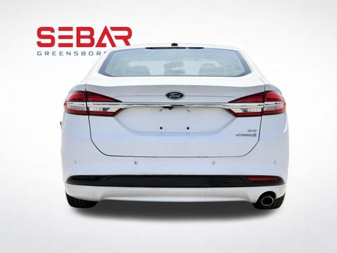 Used 2018 Ford Fusion SE w/ Equipment Group 602A FWD image 7