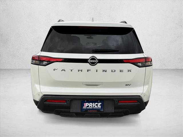 Used 2024 Nissan Pathfinder SV FWD image 7