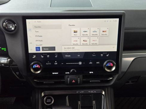 Used 2024 Lexus GX 550 AWD/4WD image 17