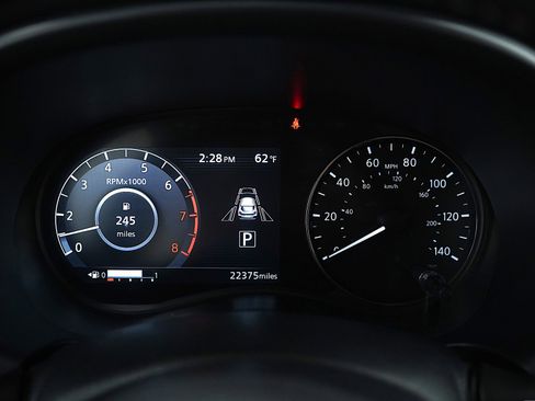 Used 2023 Nissan Kicks SR w/ SR Premium Package image 23