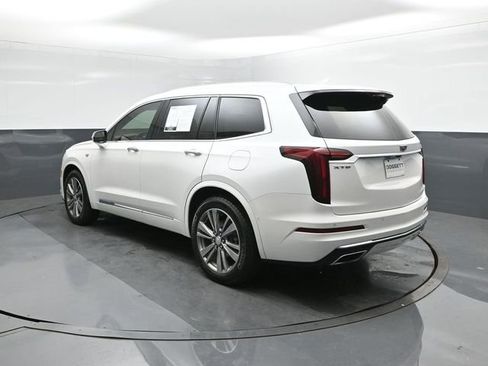 Used 2021 Cadillac XT6 Premium Luxury image 5