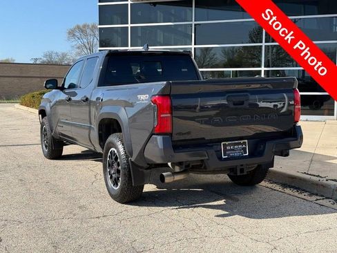Used 2024 Toyota Tacoma TRD Off-Road w/ TRD Off Road Premium Package AWD/4WD image 5
