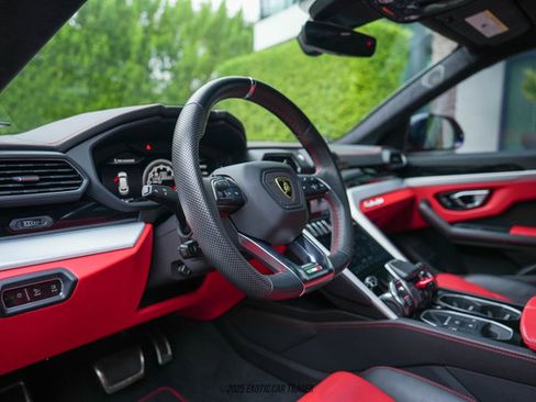 Used 2019 Lamborghini Urus image 20