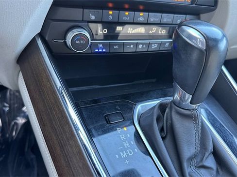 Used 2022 MAZDA CX-9 Signature image 34