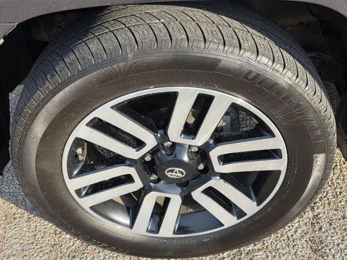 Used 2019 Toyota 4Runner Limited image 49