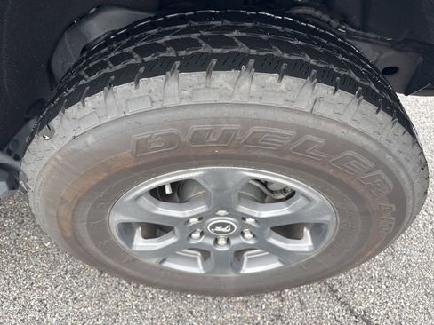 Used 2024 Ford Bronco Big Bend AWD/4WD image 10