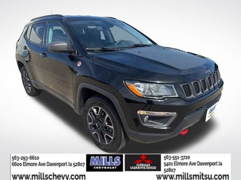 Used 2018 Jeep Compass Trailhawk w/ Cold Weather Group AWD/4WD image 7