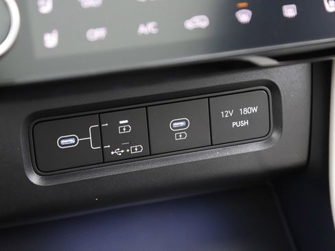 New 2026 Hyundai Tucson Limited image 30